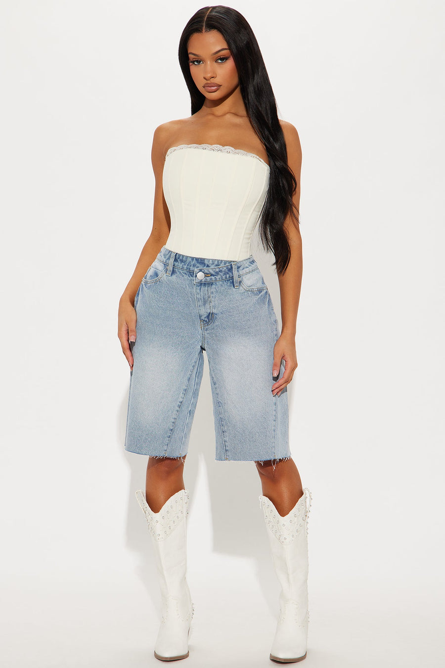 https://cdn.shopify.com/s/files/1/0293/9277/files/01-09-25_S4_23_FN3465N086_LightWash_RK_SS_10-50-30_121683_PXF.jpg?v=1736802381
