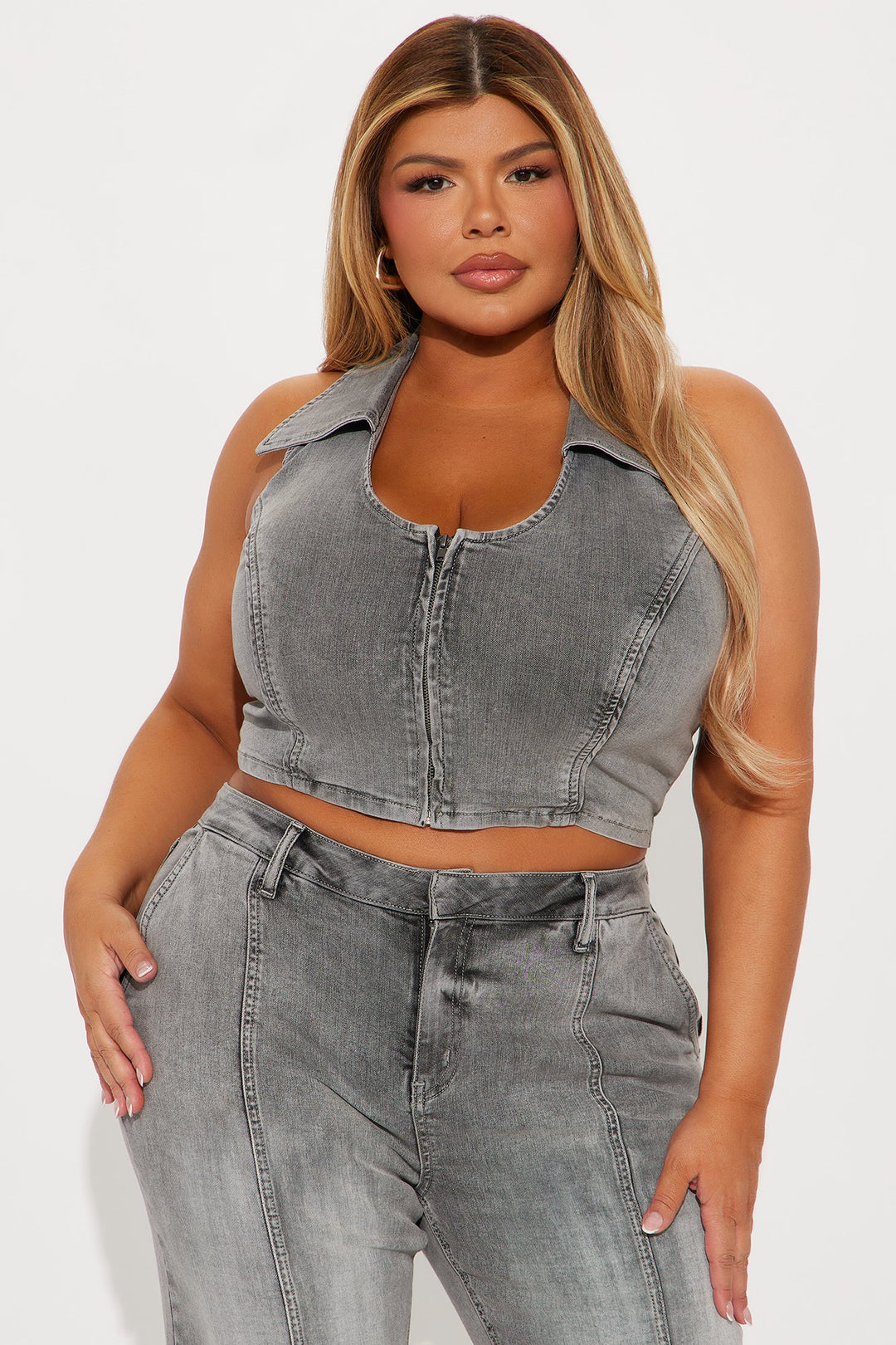 https://cdn.shopify.com/s/files/1/0293/9277/files/02-24-25_S4_32_FN8906VTSTWR_AcidWash_CXB_PC_14-31-25_PLUS_23445_PXF.jpg?v=1741303142
