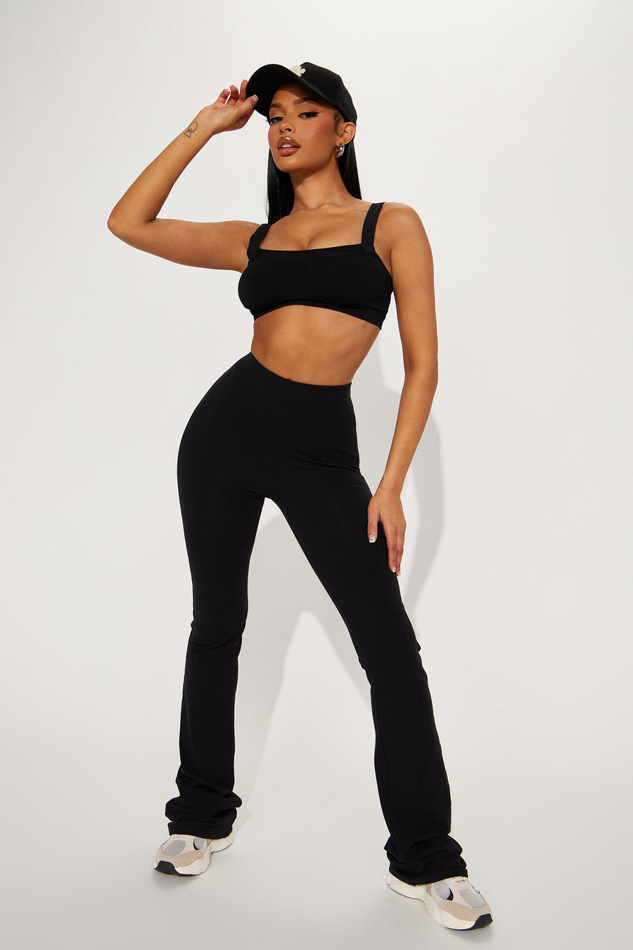 https://cdn.shopify.com/s/files/1/0293/9277/files/04-20-23Studio5_RA_PC_11-12-42_15_73625TA_Black_18034_EH.jpg?v=1682358143