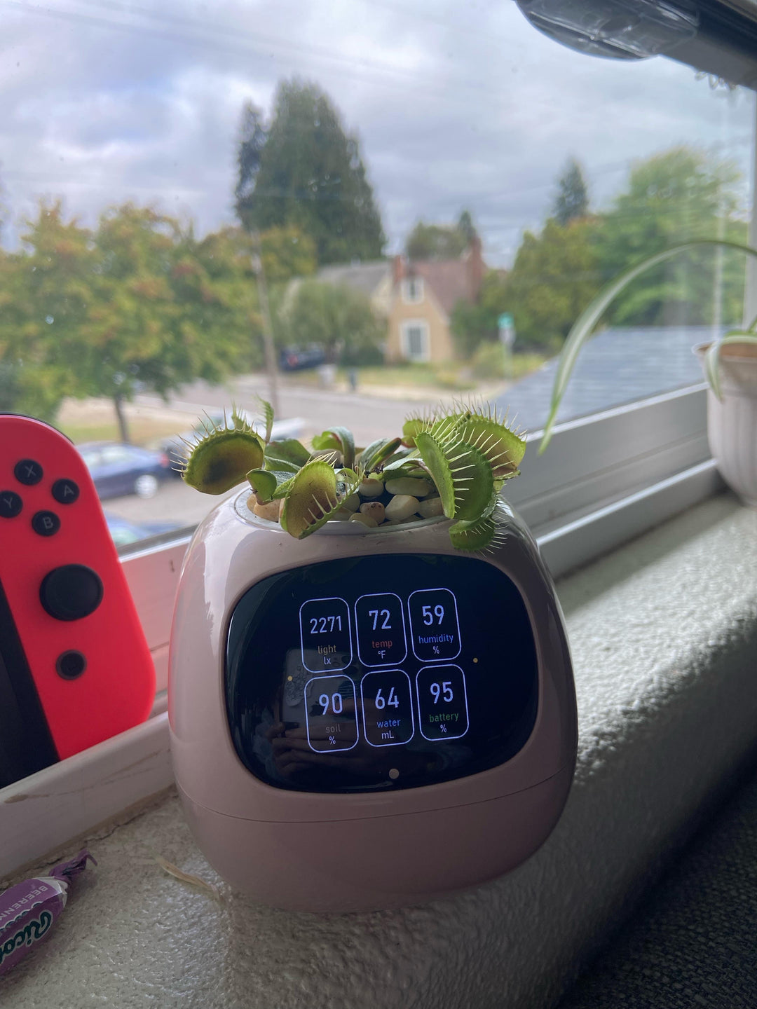 Botani Bot - AI Smart Planter inspired by the classic digital pet, Tomagotchi.