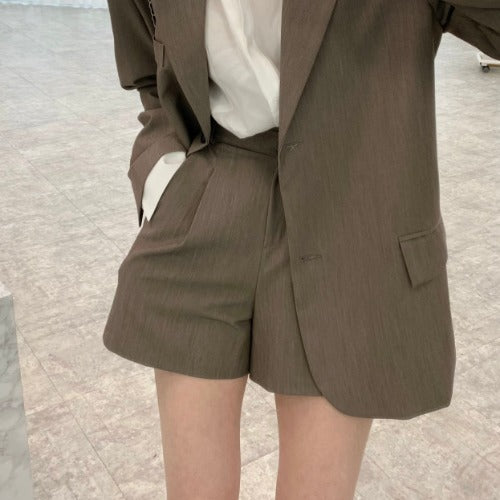 Spring New Loose Small Suit Coat Women's High Waist A- Line Wide Leg Suit Shorts